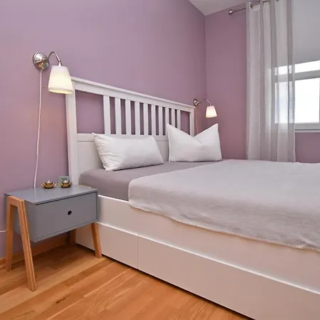 Old Dalmatian House With Jacuzzi Martine *