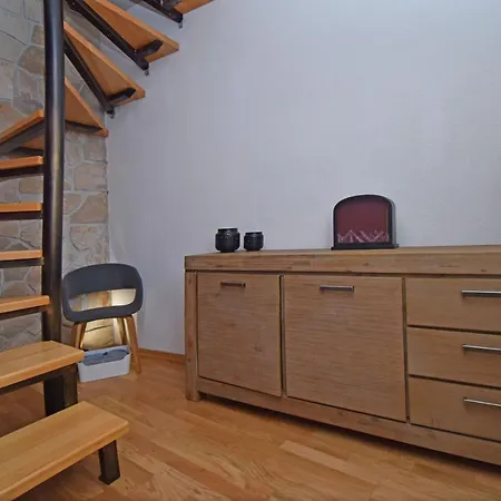 Old Dalmatian House With Jacuzzi Martine * Tučepi