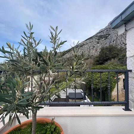 Old Dalmatian House With Jacuzzi Martine Сasa de vacaciones *