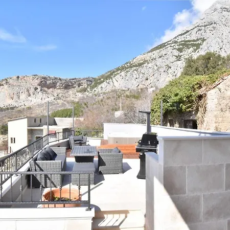 Сasa de vacaciones Old Dalmatian House With Jacuzzi Martine *